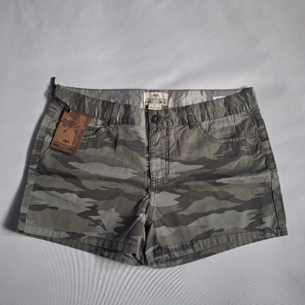 Commander Riggs ‎ twill short women's Green Camo size 2